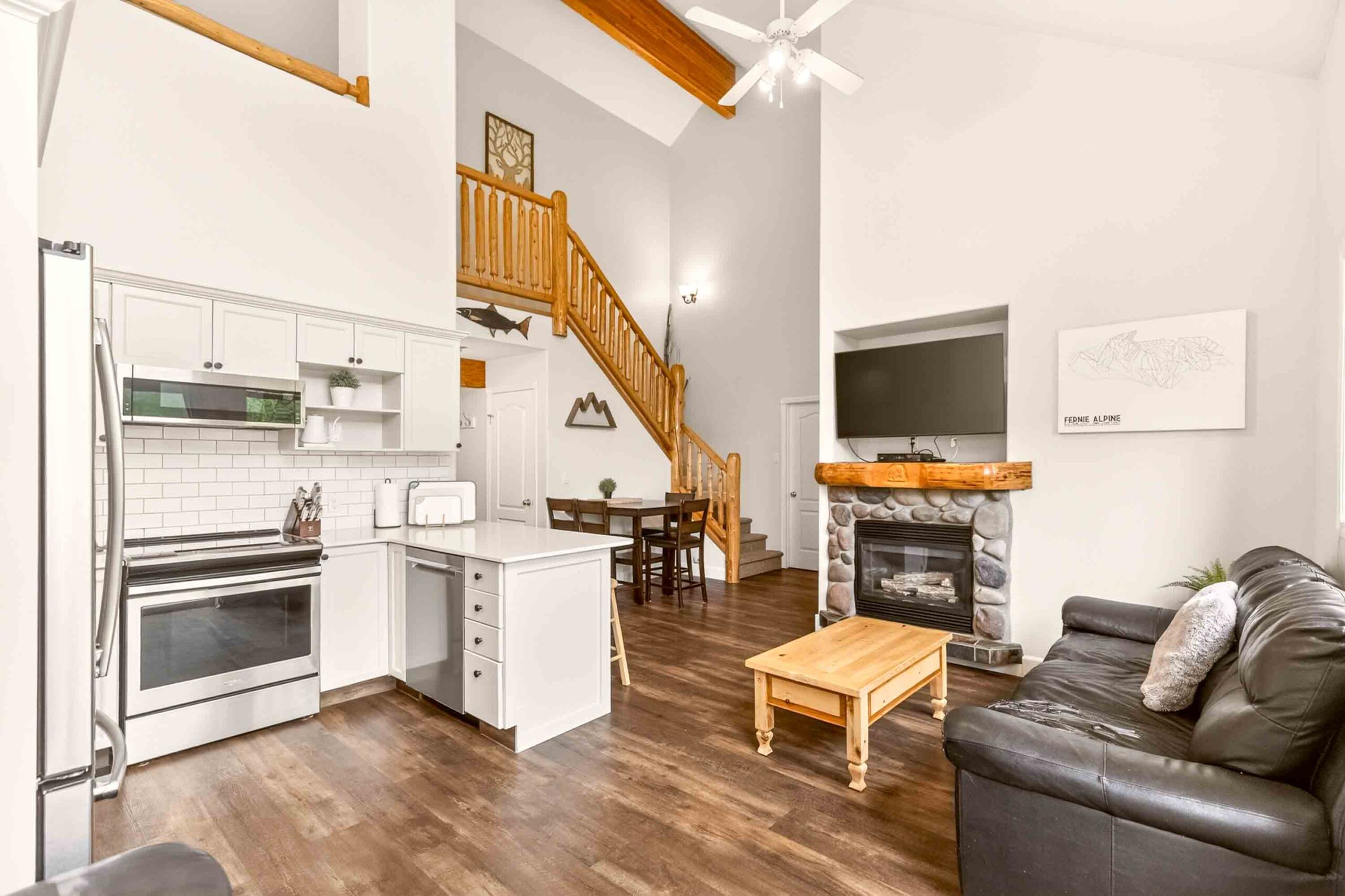 Riverside 1225 — property photograph 1